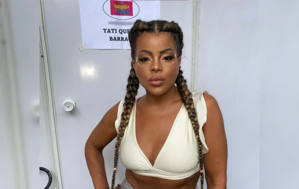 Tati Quebra Barraco